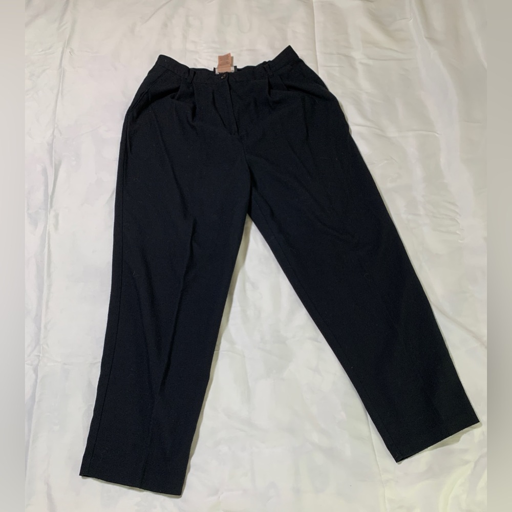 Vintage Women Slacks, size 14P, black, great for professional setting